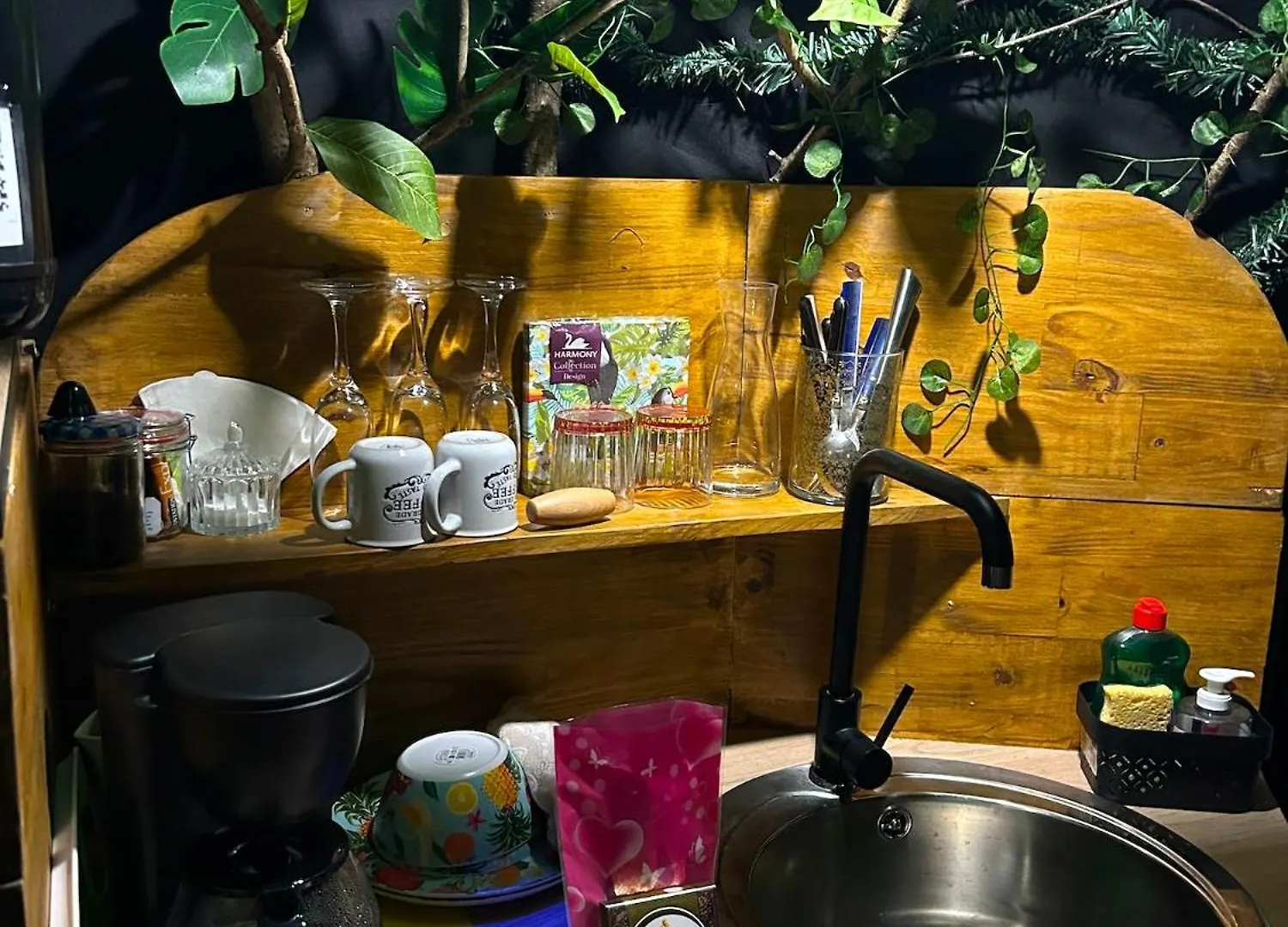 La Foret Tropicale Concepts En Barousse Créchets 0*,  فرنسا
