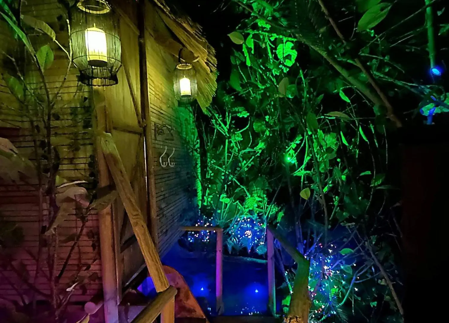 La Foret Tropicale Concepts En Barousse Créchets بيت خشبي